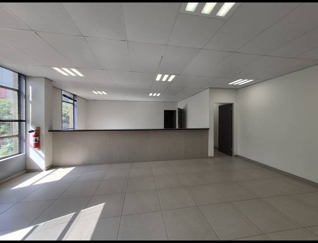 215M² OFFICE TO LET IN ROSEBANK